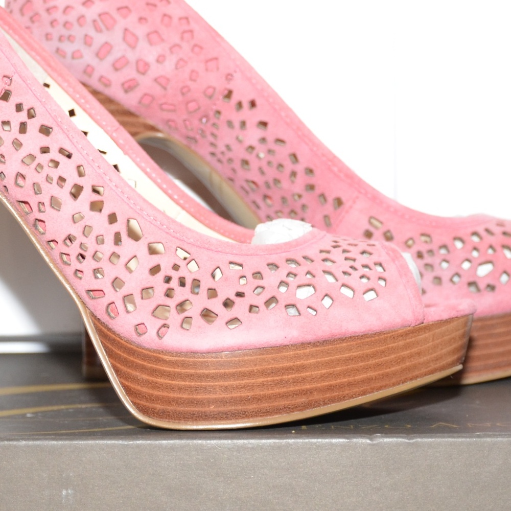 9M Enzo Angiolini Dark Pink Heels Die Cut Platform